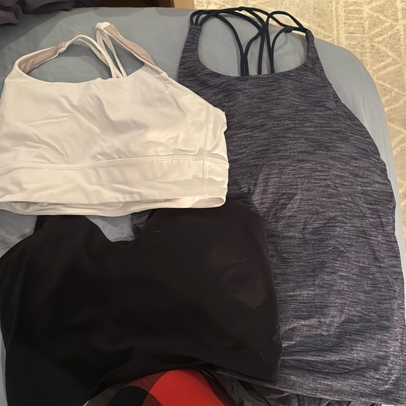 Lululemon lot - Picture 1 of 7